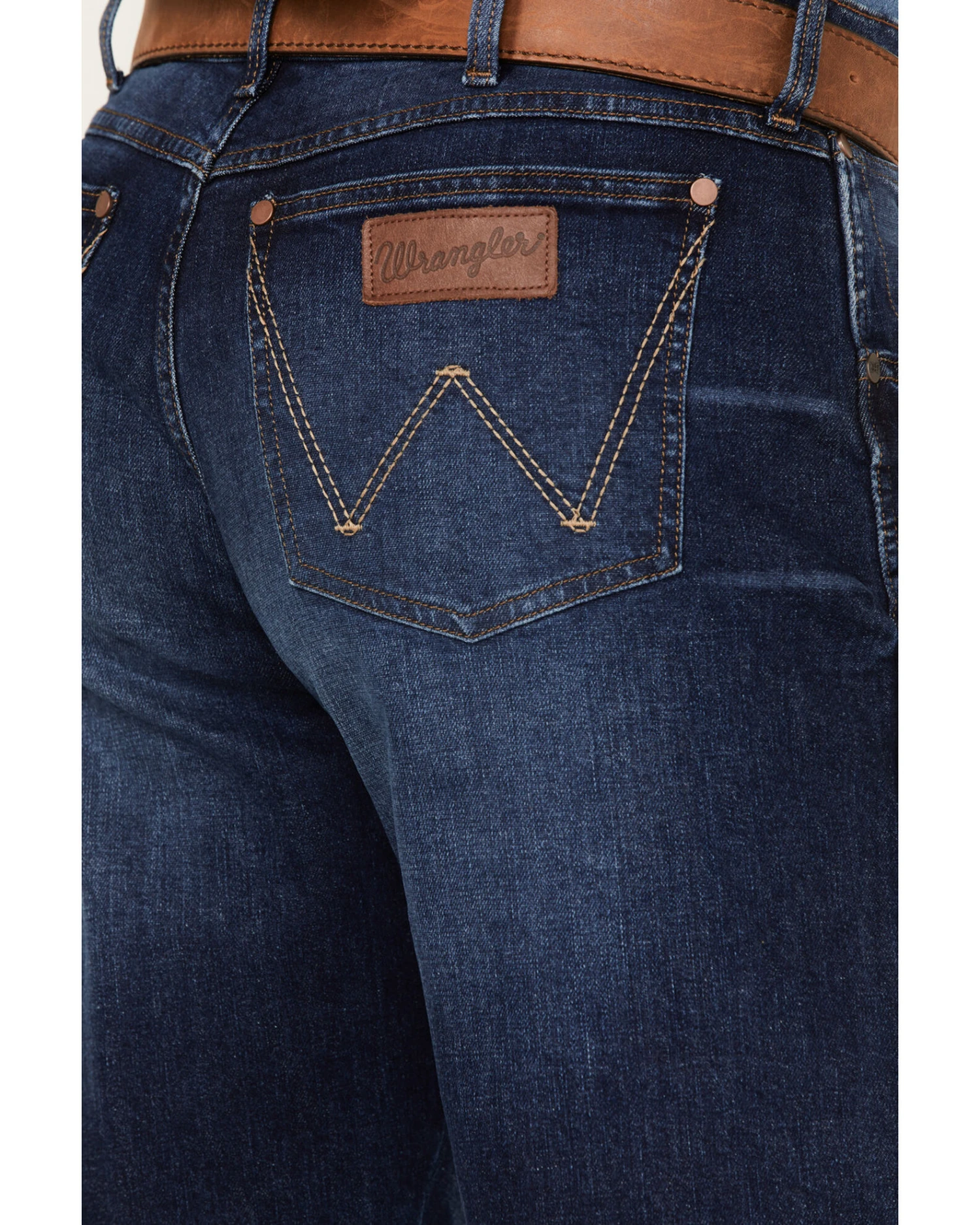 Wrangler Retro Men's Arvada Dark Wash Stretch Relaxed Bootcut Jeans 5 Wrangler Retro Men's Arvada Dark Wash Stretch Relaxed Bootcut Jeans - Image 3